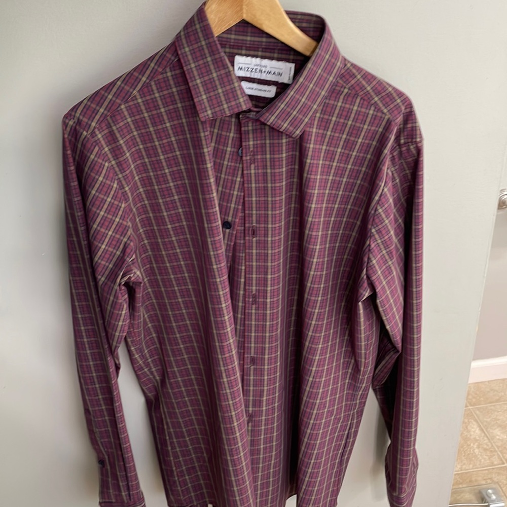 Mizzen+Main Men's Plaid Button-Down Shirt in Burgundy and Green